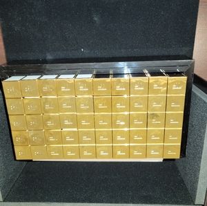 Tom Ford
Boys & Girls 50-Piece Lip Color Set